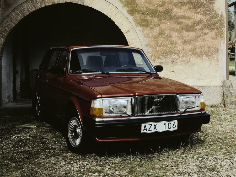  Volvo 264 GLE 1980 года  (фото 6 из 9)